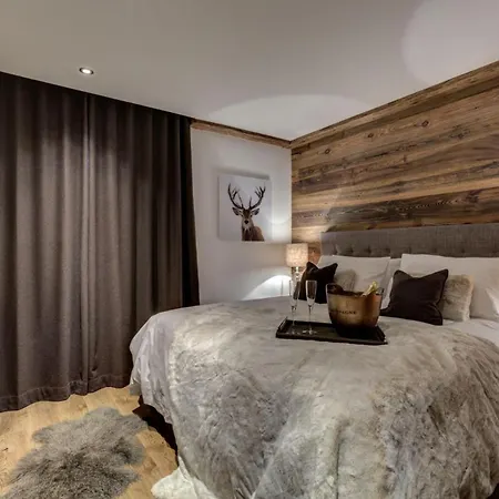 Chalet Twilight Crest: A Luxurious Verbier *